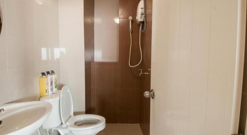 Alameda Suites Hotel Банкок Екстериор снимка