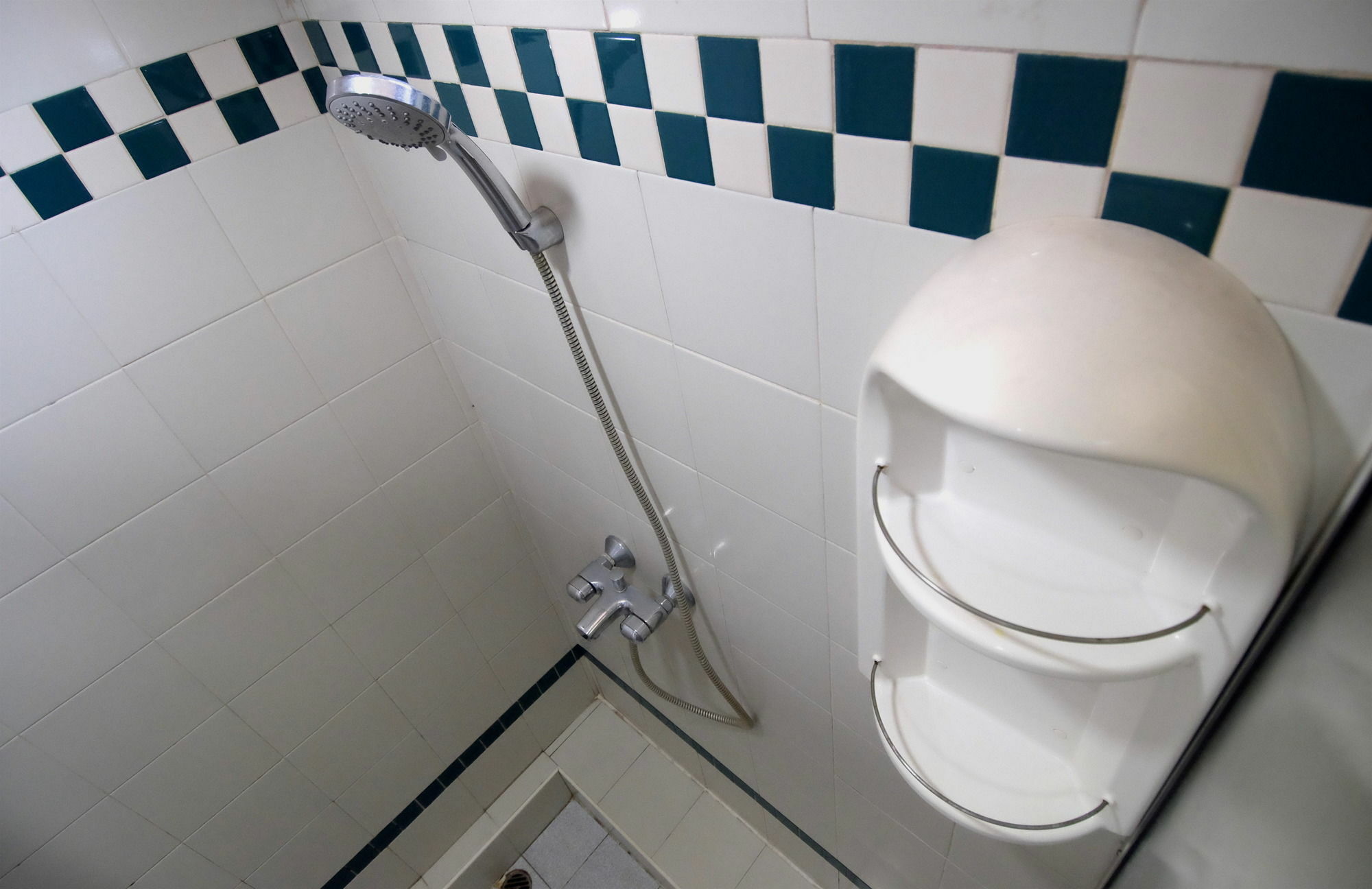 Alameda Suites Hotel Банкок Екстериор снимка